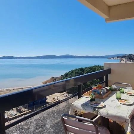 1 Bedroom - Sea View Appartamento