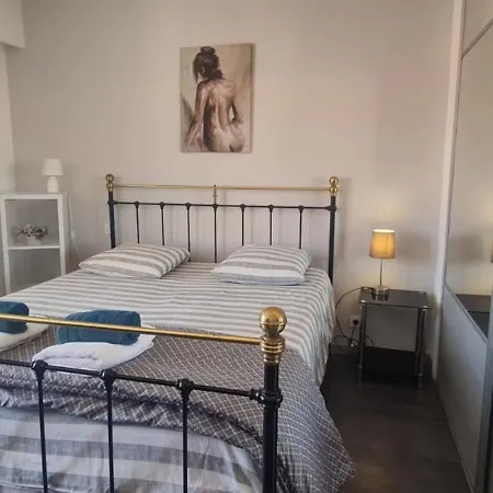 1 Bedroom - Sea View Lägenhet